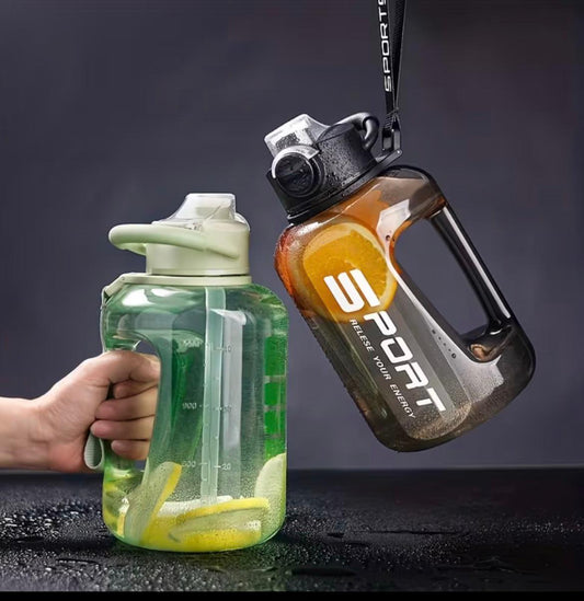 1700ml Portable Water with Straw for Fitness and Sports | Large Capacity, Grade, Ideal for Camping and Travel, Plastic, Matte End